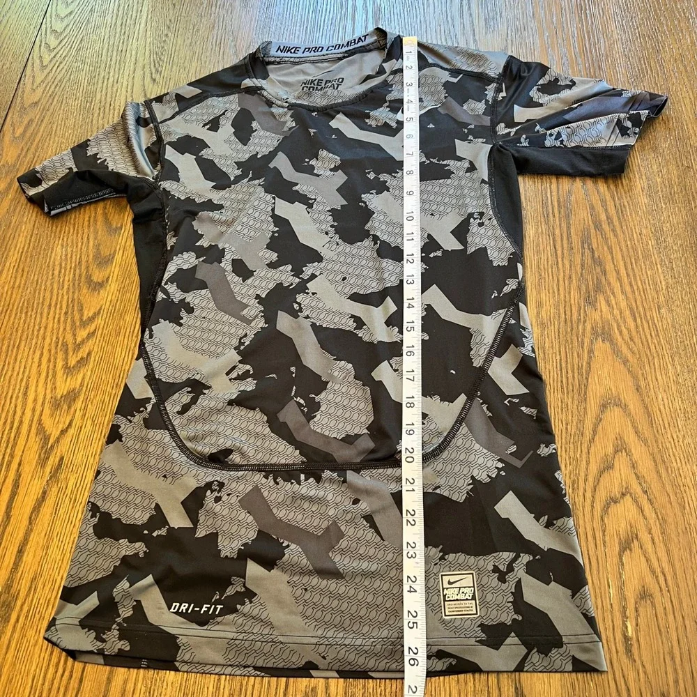 Nike Pro Combat Compression Shirt Polyester Spandex Camo Gray Black Medium